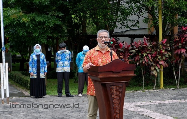 Ketua-Yayasan-P2PUTN-Ir-Kartiko-Ardi-Widodo-MT-saat-memberi-sambutan-dalam-kegiatan-koordinasi-FTI-ITN-Malang-di-kampus-2