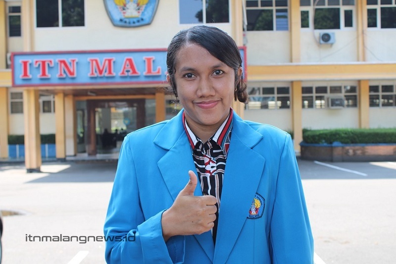 Katharina Sulistia Siga Juang, lulusan terbaik Teknik Lingkungan S-1 ITN Malang pada wisuda ke-66 periode II tahun 2021