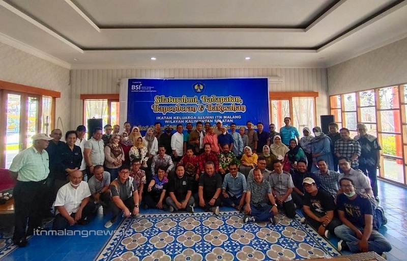 IKA ITN Malang Kalimantan Selatan mengadakan silaturahmi bersama Rektor ITN Malang di The Breeze Water Park, Café, and Gallery, Landasan Ulin, Ibu Kota Banjarbaru Kalsel