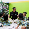 Anak-anak TK Sekar Indah asik bernyanyi bersama kakak mahasiswa inbound ITN Malang (1)